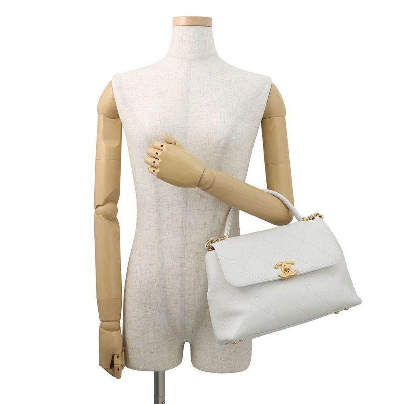 シャネル チェーンショルダーバッグ ココマーク マトラッセ トップハンドル カーフレザー CHANEL 2way 白