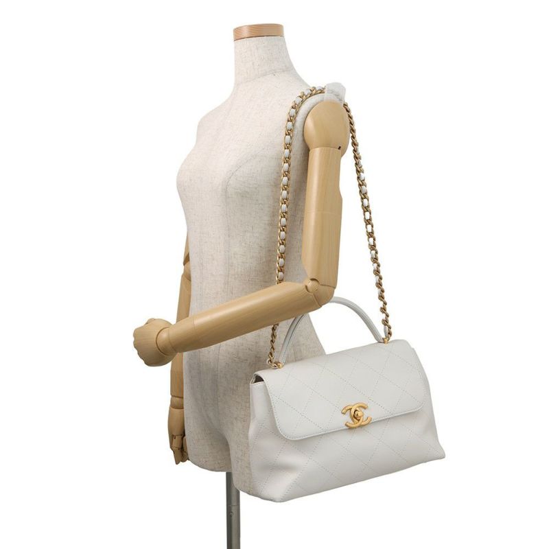 シャネル チェーンショルダーバッグ ココマーク マトラッセ トップハンドル カーフレザー CHANEL 2way 白
