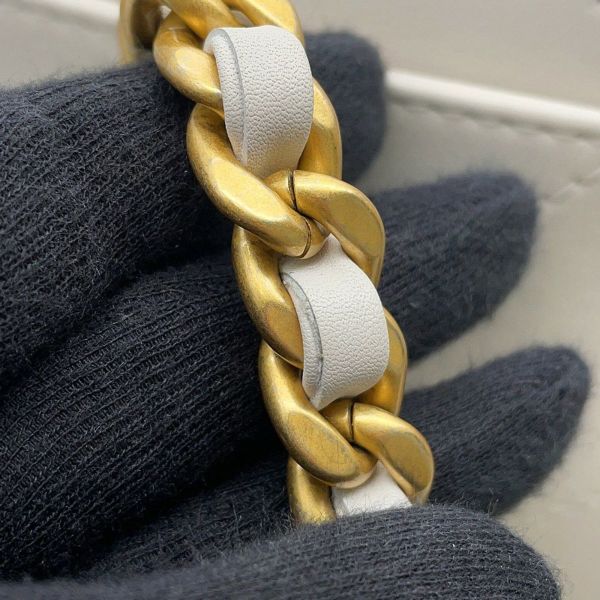 シャネル チェーンショルダーバッグ ココマーク マトラッセ トップハンドル カーフレザー CHANEL 2way 白