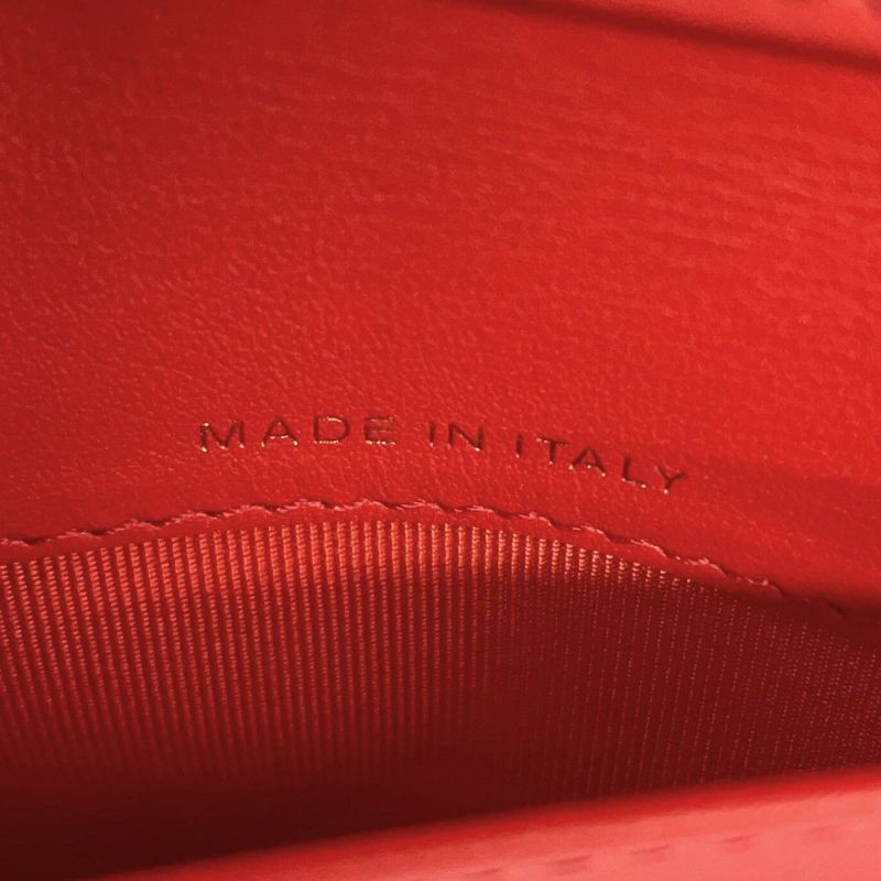 シャネル 三つ折り財布 マトラッセ ココマーク ミディアム フラップウォレット キャビアスキン A84341 CHANEL