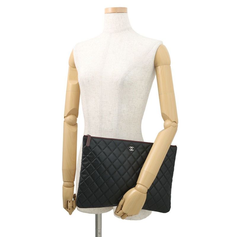 シャネル クラッチバッグ マトラッセ ココマーク ラムスキン A82552 CHANEL バッグ ポーチ