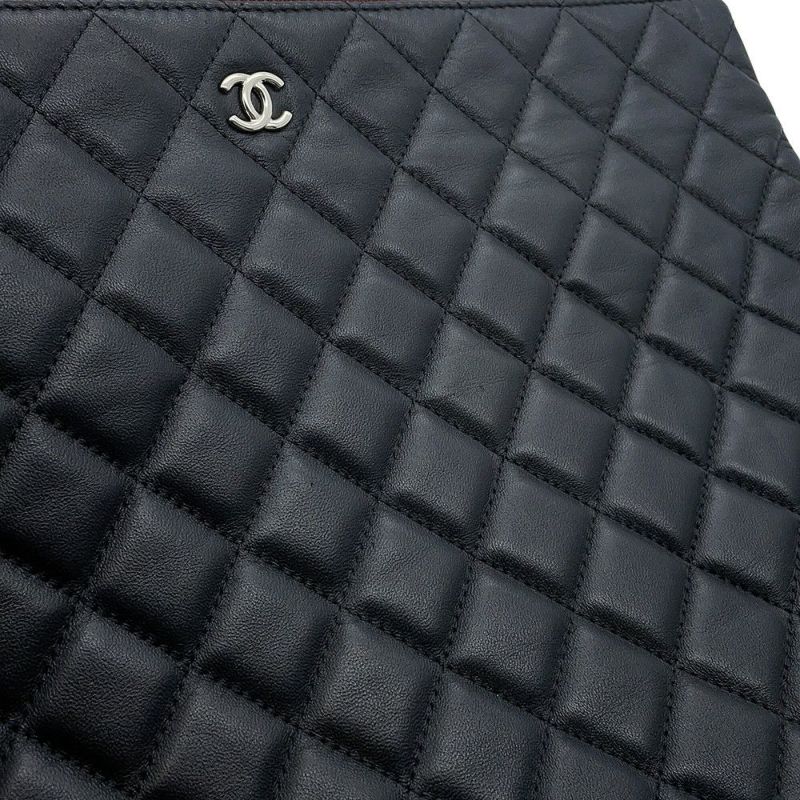 シャネル クラッチバッグ マトラッセ ココマーク ラムスキン A82552 CHANEL バッグ ポーチ