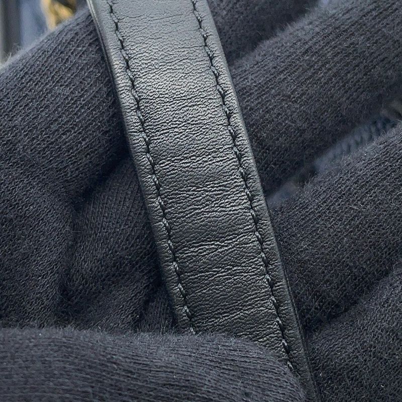 シャネル チェーンショルダーバッグ CCフィリグリー バニティバッグ キャビアスキン A93343 CHANEL 黒