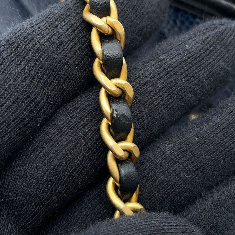 シャネル チェーンショルダーバッグ CCフィリグリー バニティバッグ キャビアスキン A93343 CHANEL 黒