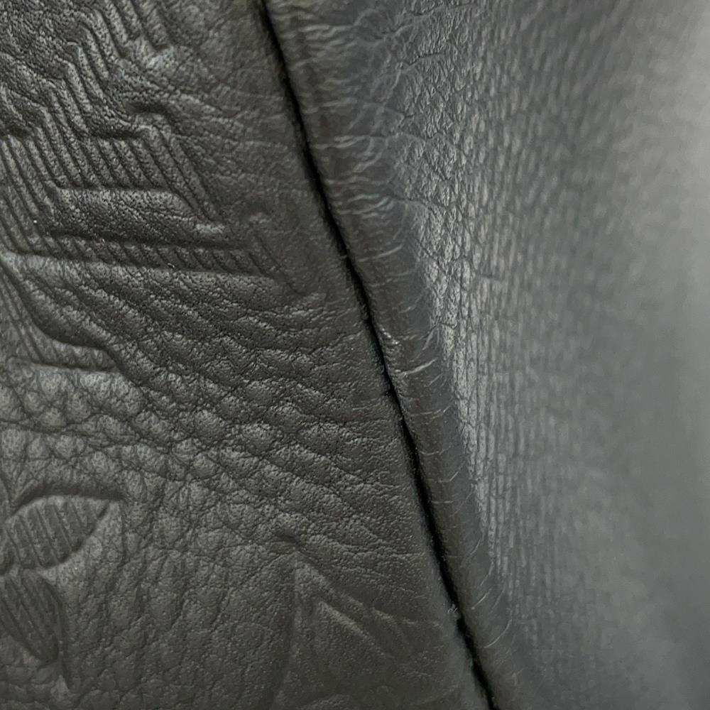 ルイヴィトン リュックサック モノグラム・シャドウ ディスカバリー・バックパック M46553 LOUIS VUITTON 黒 ブラック