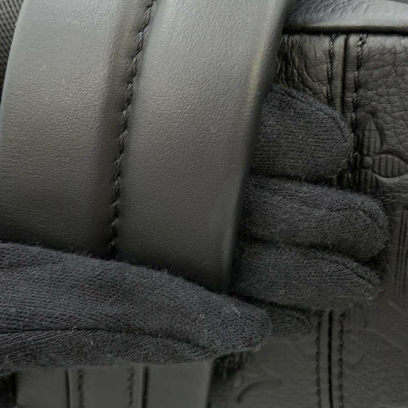 ルイヴィトン リュックサック モノグラム・シャドウ ディスカバリー・バックパック M46553 LOUIS VUITTON 黒 ブラック