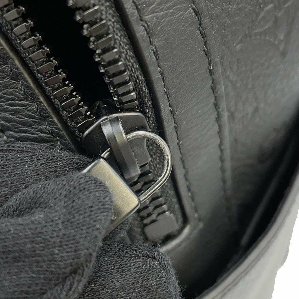 ルイヴィトン リュックサック モノグラム・シャドウ ディスカバリー・バックパック M46553 LOUIS VUITTON 黒 ブラック