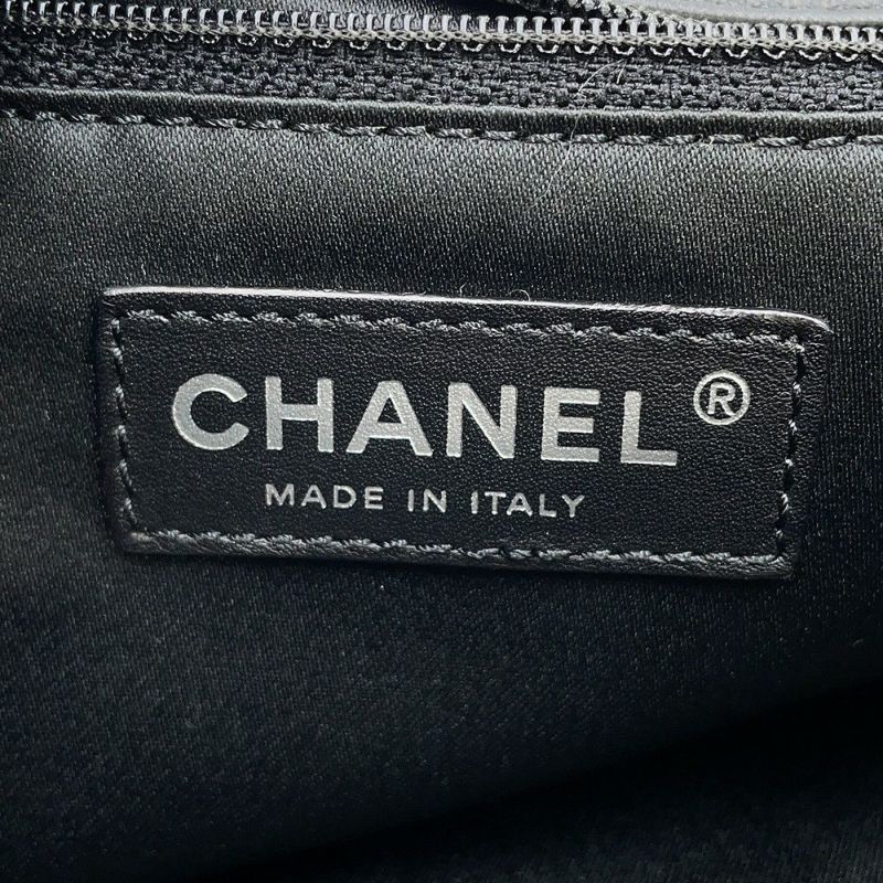 シャネル チェーンショルダーバッグ マトラッセ ココマーク ウルトラステッチ ダブルチェーン レザー CHANEL A50853 黒