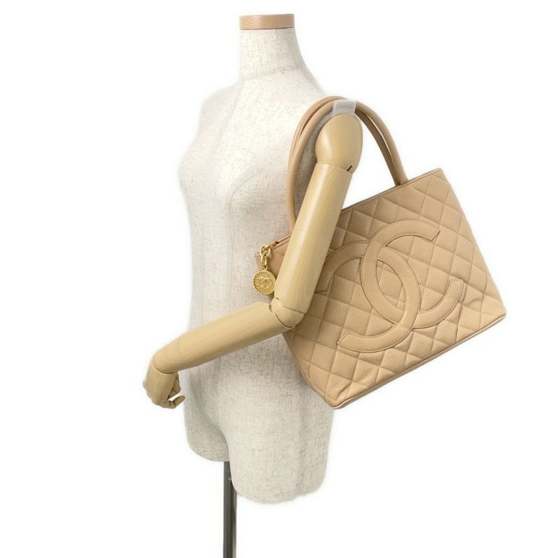 シャネル トートバッグ 復刻トート ココマーク マトラッセ キャビアスキン A01804 CHANEL