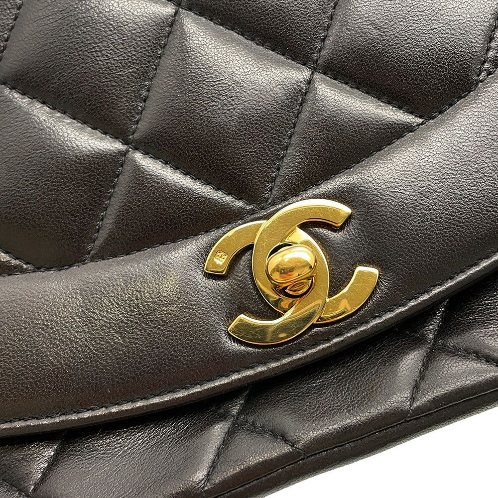 シャネル チェーンショルダーバッグ マトラッセ ココマーク ダイアナ ラムスキン A01164 CHANEL 黒