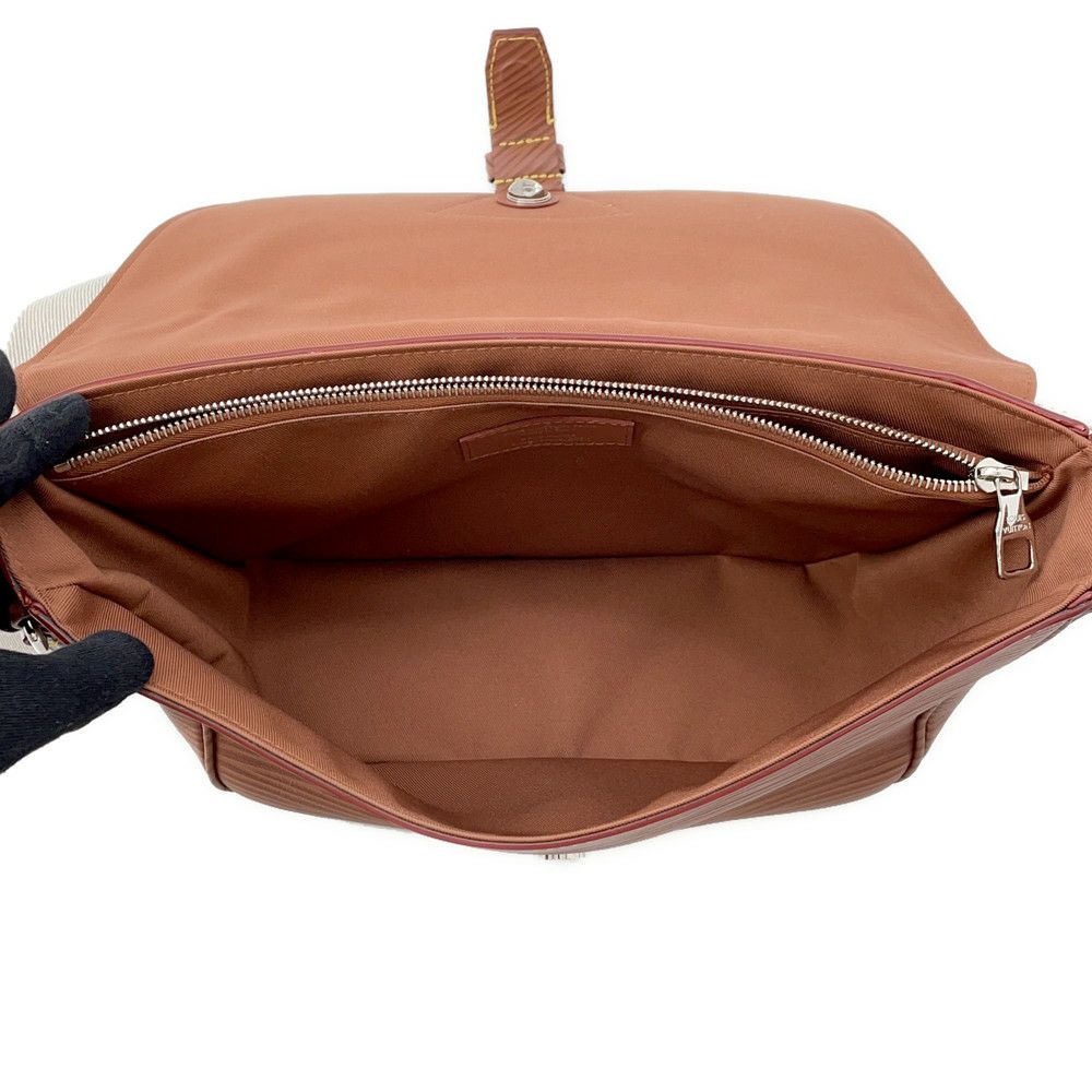 ルイヴィトン ショルダーバッグ エピXL/カーフレザー モンスリ・メッセンジャー M23097 LOUIS VUITTON ヴィトン バッグ