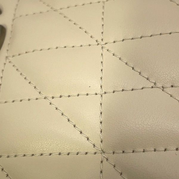 グッチ ショルダーバッグ GGマーモント キルティング スモール レザー 846312 GUCCI バッグ 白 アウトレット品