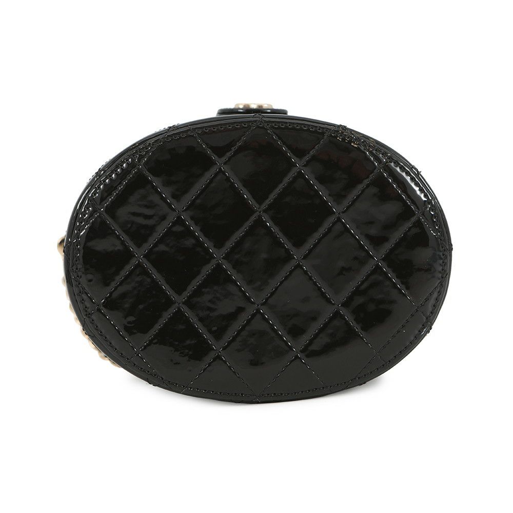 シャネル チェーンショルダーバッグ ココマーク マトラッセ バニティ パテント エナメル AP1616 CHANEL 黒
