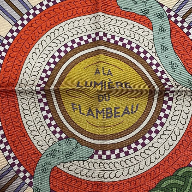 エルメス スカーフ カレ90 ダブルフェイス たいまつの光 A la Lumiere du Flambeau HERMES シルク 2024春夏