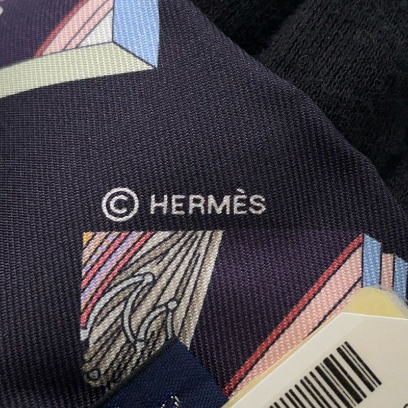 エルメス スカーフ ツイリー スプリングスプリング バーグ Springs Springs Bague HERMES シルク 2022年秋冬