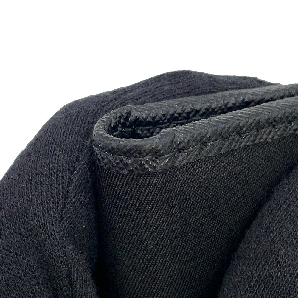 プラダ 二つ折り財布 Re-Nylon トライアングルロゴ コンパクトウォレット ナイロン 2ML049 PRADA 黒