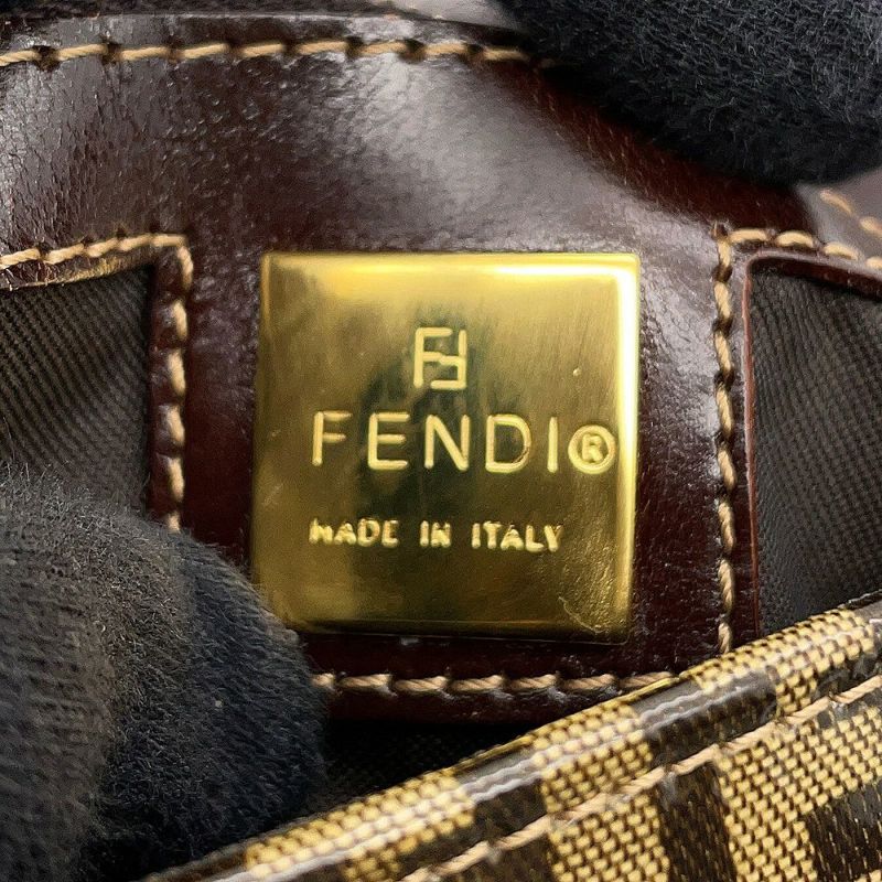 フェンディ ショルダーバッグ ズッキーノ エナメル パテント FENDI バッグ