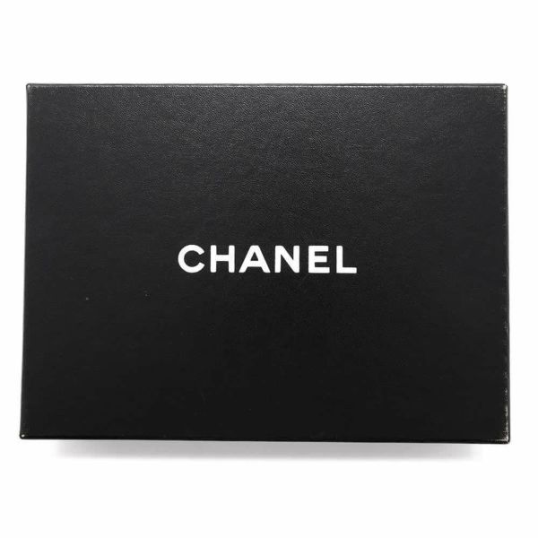 シャネル チェーンショルダーバッグ ココマーク マトラッセ ラウンド ラムスキン AP0999 CHANEL 白