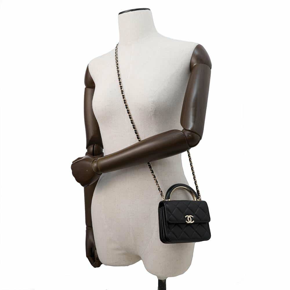 シャネル チェーンショルダーバッグ ココマーク マトラッセ トップハンドル ラムスキン CHANEL バッグ 黒