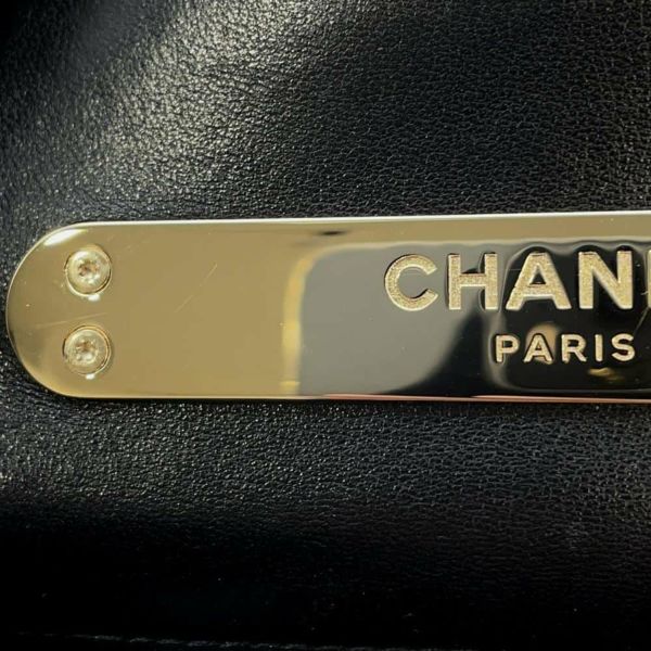 シャネル チェーンショルダーバッグ ココマーク マトラッセ トップハンドル ラムスキン CHANEL バッグ 黒