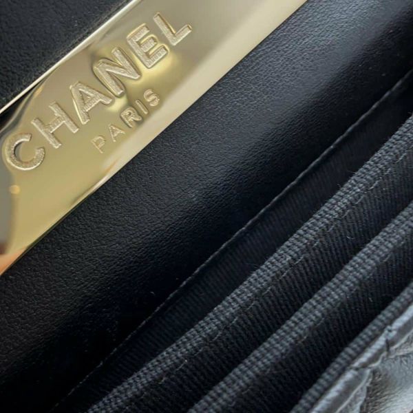 シャネル チェーンショルダーバッグ ココマーク マトラッセ トップハンドル ラムスキン CHANEL バッグ 黒