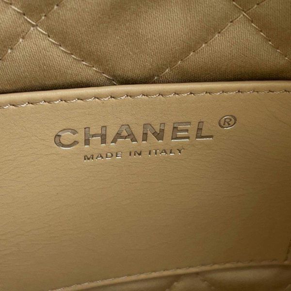 シャネル ハンドバッグ CHANEL 22 ミニ ココマーク シャイニーカーフレザー AS3980 CHANEL 2wayショルダーバッグ 白