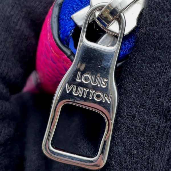 Louis Vuitton トリヨンレザー　モノグラム　長財布　美品 明日着 限定カラー♪トリヨンレザー LV モノグラム 長財布 ZIPPY