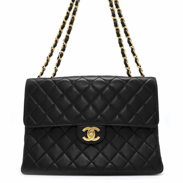 シャネル チェーンショルダーバッグ マトラッセ30 シングルフラップ ラムスキン CHANEL 黒