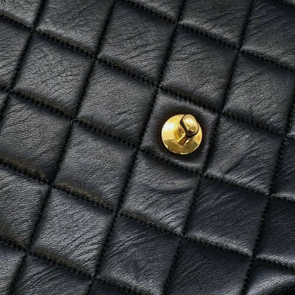 シャネル チェーンショルダーバッグ マトラッセ30 シングルフラップ ラムスキン CHANEL 黒