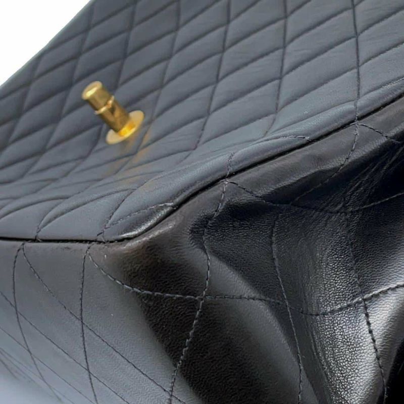 シャネル チェーンショルダーバッグ マトラッセ30 シングルフラップ ラムスキン CHANEL 黒