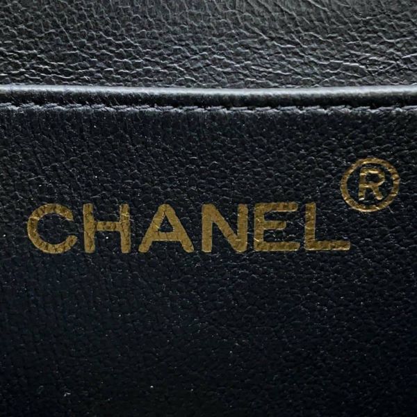 シャネル チェーンショルダーバッグ マトラッセ30 シングルフラップ ラムスキン CHANEL 黒