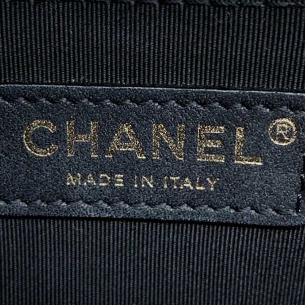 シャネル チェーンショルダーバッグ ボーイシャネル スモール マトラッセ ココマーク A67085 CHANEL 黒