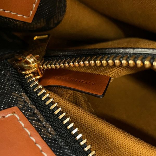 セリーヌ トートバッグ スモール バーティカル カバ トリオンフ PVC 191542 CELINE 2way