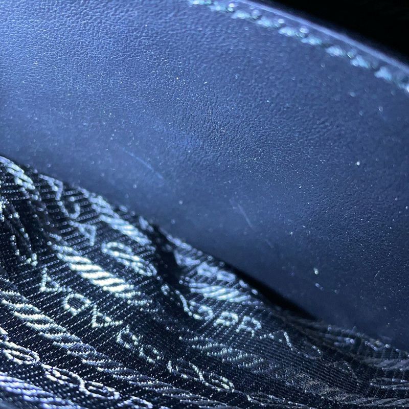 プラダ ショルダーバッグ トライアングル サフィアーノレザー 2VH155 PRADA