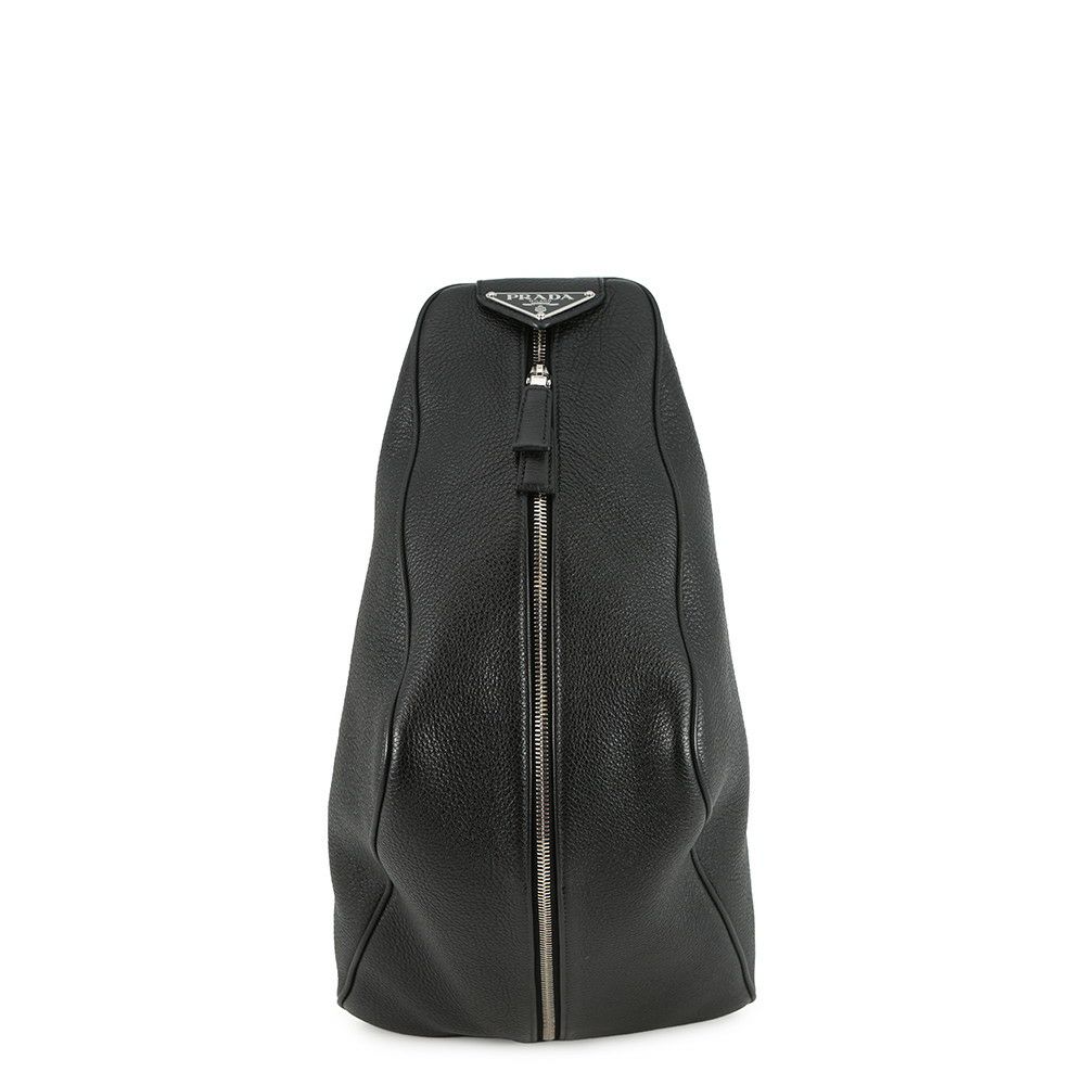 プラダ リュック ヴィッテロダイノ トライアングル バックパック レザー 2VZ099 PRADA バッグ リュックサック 黒