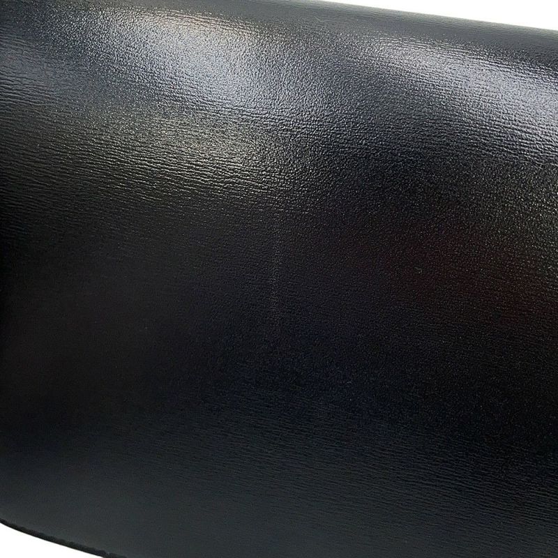 セリーヌ チェーンウォレット トリオンフ マーゴ シャイニーカーフレザー 10L033DPV CELINE 財布 黒