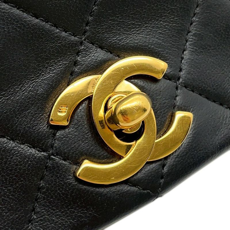 シャネル チェーンショルダーバッグ マトラッセ ココマーク フルフラップ ラムスキン A02500 CHANEL 黒