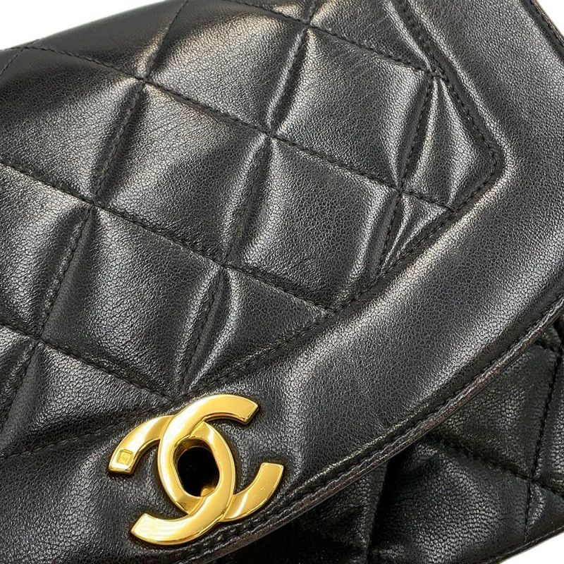 シャネル チェーンショルダーバッグ マトラッセ ココマーク ダイアナ ラムスキン A01164 CHANEL 黒