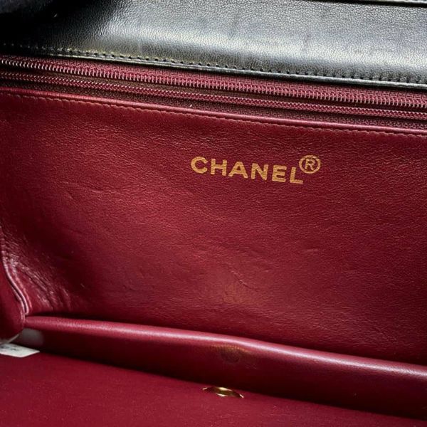 シャネル チェーンショルダーバッグ ココマーク マトラッセ プッシュロック ラムスキン CHANEL 黒