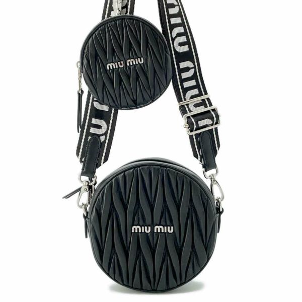 ミュウミュウ ショルダーバッグ ナッパ マテラッセ ポーチ レザー 5BH191 Miu Miu バッグ ポシェット コインケース付 黒 安心保証 |  中古・新品ブランド販売ギャラリーレア公式通販