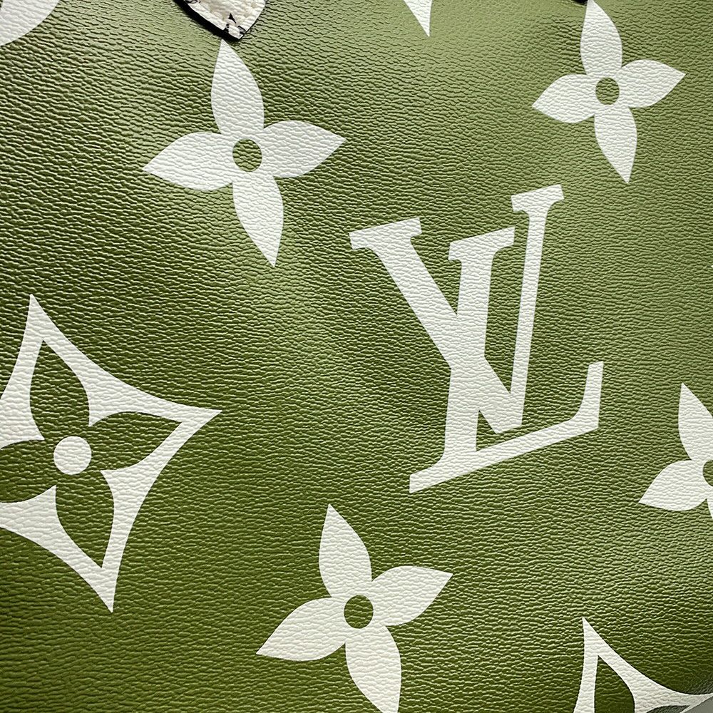 ルイヴィトン トートバッグ モノグラム・ジャイアント オンザゴーGM M44571 LOUIS VUITTON 2wayショルダー