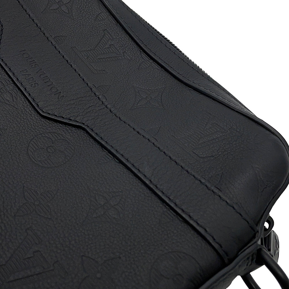 ルイヴィトン ショルダーバッグ モノグラム・シャドウ トリオ・メッセンジャー M46602 LOUIS VUITTON ブラック 黒