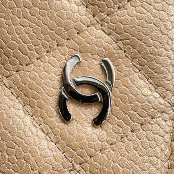 シャネル チェーンウォレット マトラッセ ココマーク キャビアスキン CHANEL 財布