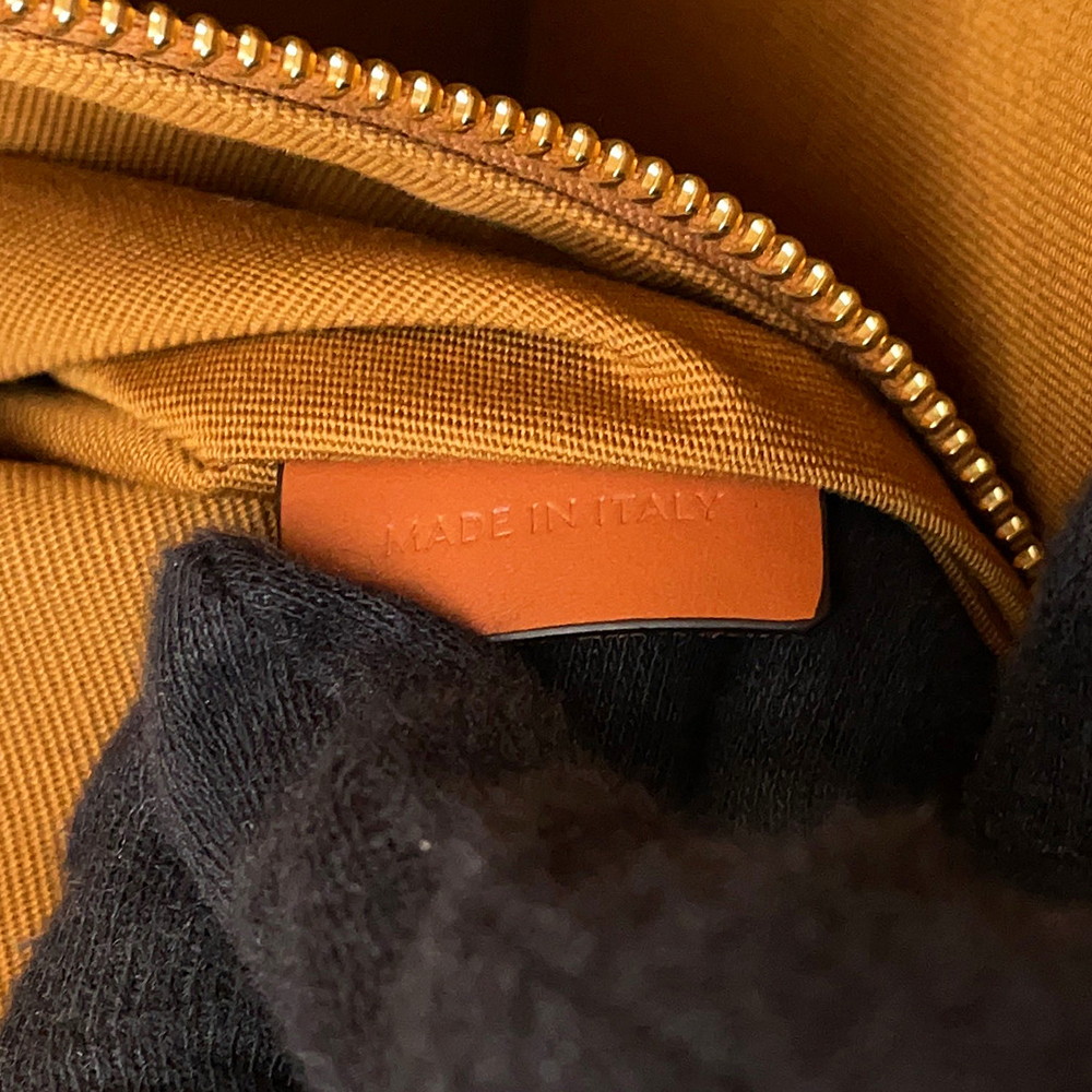 セリーヌ トートバッグ トリオンフ カバ ホリゾンタル 197912 CELINE