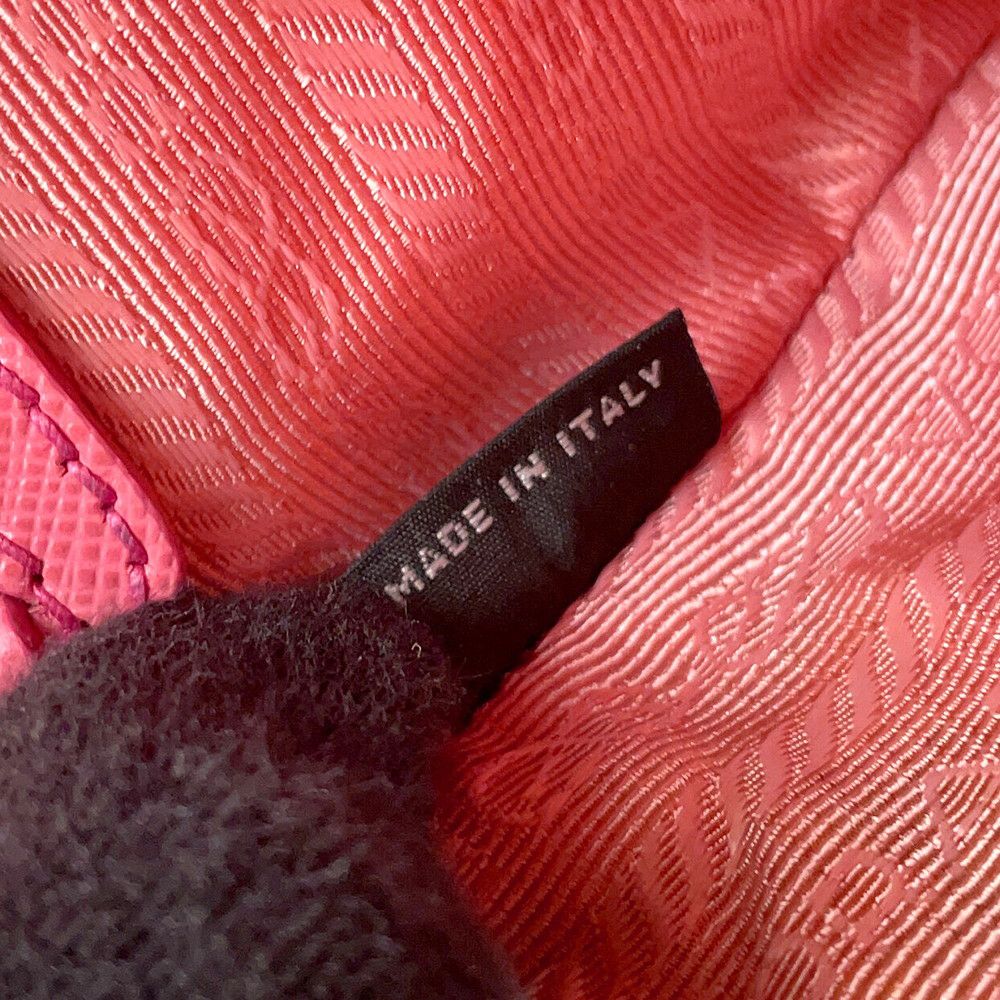 プラダ ショルダーバッグ トライアングルロゴ サフィアーノレザー BT1010 PRADA