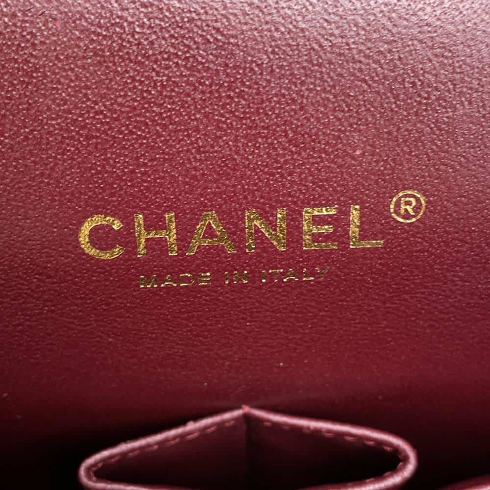 シャネル チェーンショルダーバッグ マトラッセ34 マキシ ココマーク ダブルフラップ キャビアスキン A58601 デカマト 黒