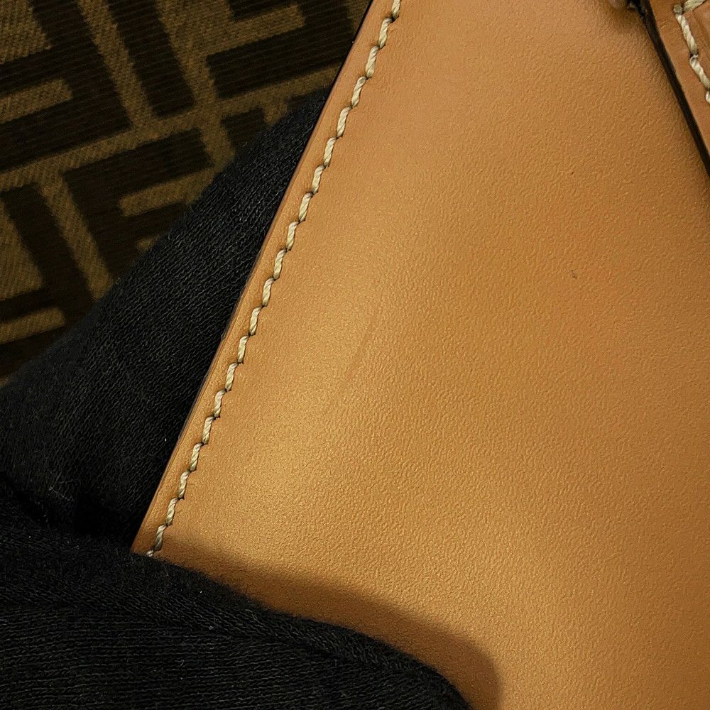フェンディ ボストンバッグ ピーカブー アイシーユー ズッカ フォーティー 8 7VA566 FENDI バッグ