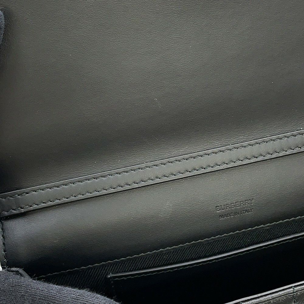 バーバリー チェーンショルダーバッグ ローラクラッチ レザー 8069752 BURBERRY 黒