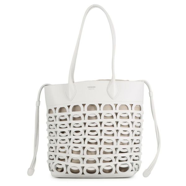 サルヴァトーレ・フェラガモ トートバッグ ガンチーニ 21A012 Ferragamo 白
