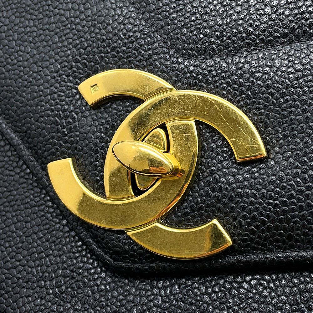シャネル チェーンショルダーバッグ シェブロン Vステッチ デカココ ココマーク キャビアスキン CHANEL バッグ 黒